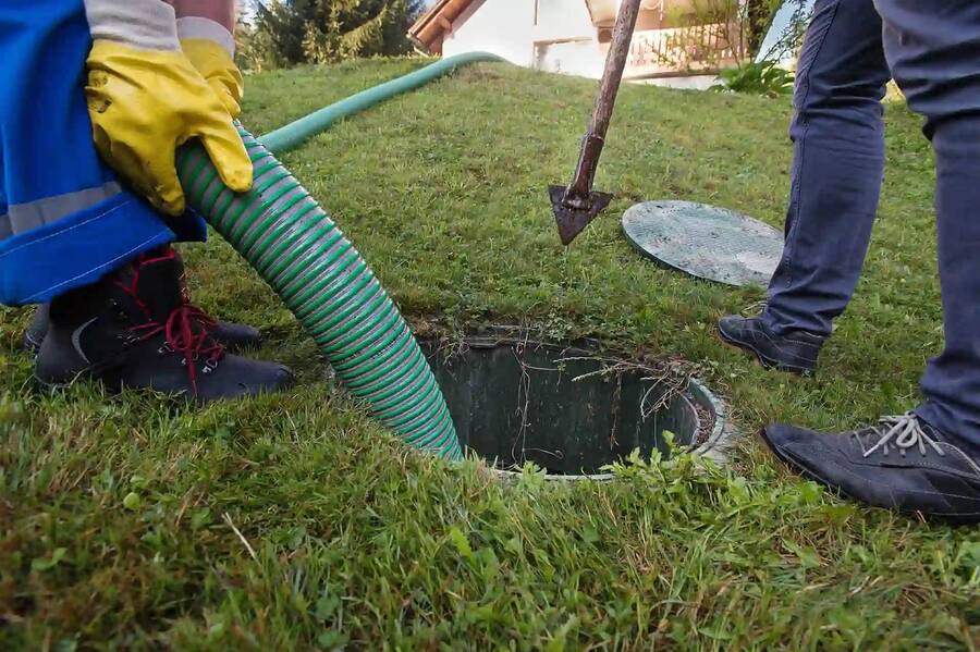 10 Signs Your Septic Tank Needs Cleaning